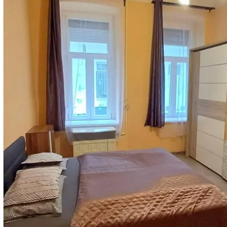 Happy Apartment